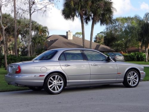 2004 jaguar xjr , low miles mint condition