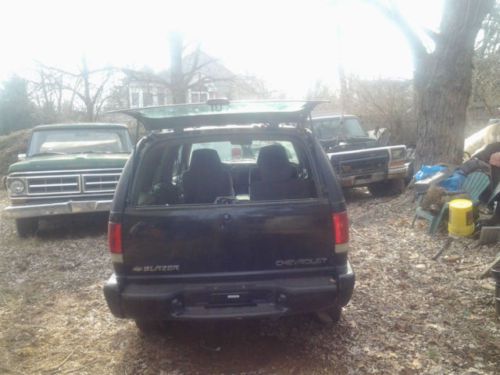 2001 chevrolet blazer ls sport utility 4-door 4.3l