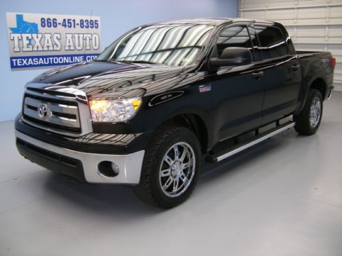 We finance!!  2013 toyota tundra sr5 trd off road crewmax 4x4 nav 16k texas auto