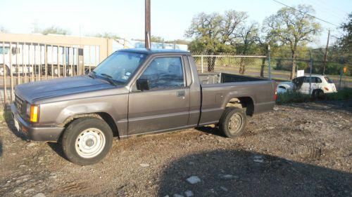 1991 mitsubishi mighty max base standard cab pickup 2-door 2.4l