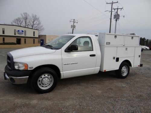 Dodge : 2005 ram 2500 reg cab service body hemi 42k miles 1owner