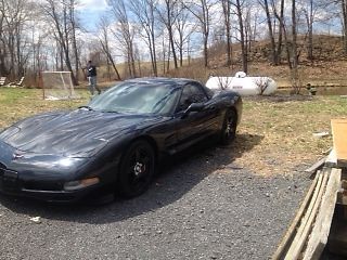 1998 chevrolet corvette base hatchback 2-door 5.7l