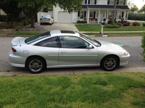 2004 chevrolet cavalier ls sport coupe 2-door 2.2l