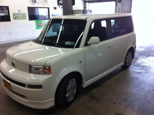 2006 scion xb base wagon 4-door 1.5l well maintained! new goodyear tires!