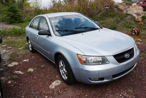 No reserve 2006 hyundai sonata sedan 3.3l wrecked rebuildable salvage flood