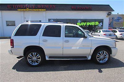 2004 cadillac escalade awd low miles we finance nav pearl white non-smoker mint