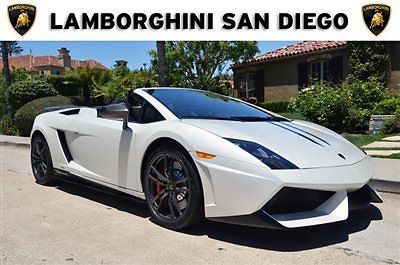 2012 lamborghini performante. matte white. 6k miles. carbon fiber package.