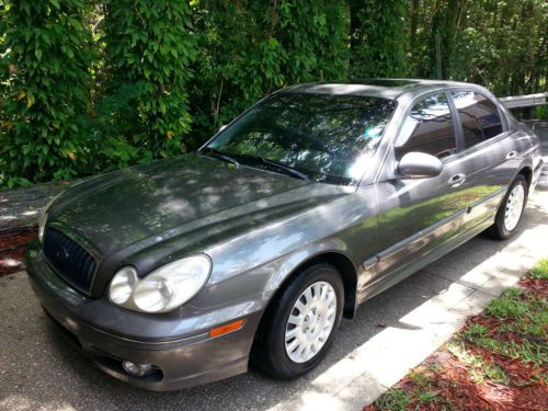 2002 hyundai sonata gls sedan 4-door 2.7l