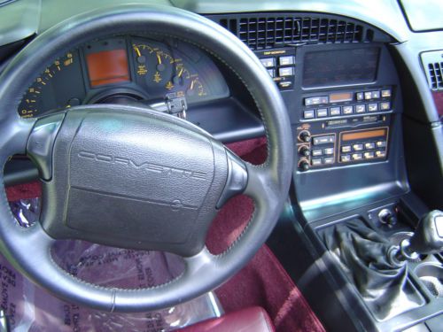 1993 Chevrolet Corvette Convertable 40th Anniversary, image 7