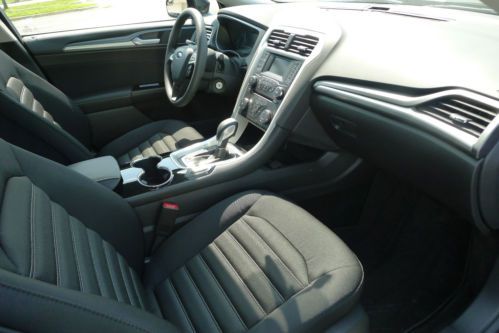 2014 Ford Fusion 2.5L SE with low miles, NO RESERVE!!, image 16