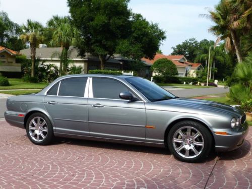2006 jaguar xj8  outstanding condition  low miles  clean carfax  fully loaded