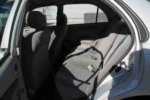 2001 Toyota Corolla CE Sedan 4-Door 1.8L LOW MILES (77k), image 3