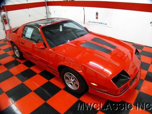 1989 chevrolet camaro iroc z28, orginal survivor, 2k miles, showroom new