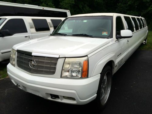 2002 escalade limousine limo 20 passenger low reserve