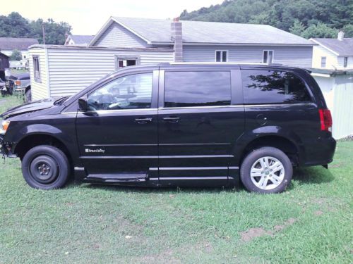 BRAUNABILITY HANDICAP CONTROL 2012 DODGE CARAVAN CREW 357 MILES WRECKED SALVAGE, US $14,500.00, image 8