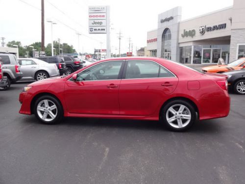 2012 toyota camry se