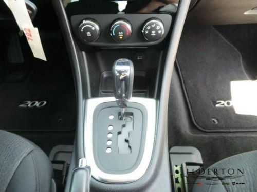 2014 Chrysler 200 LX, US $17,994.00, image 9