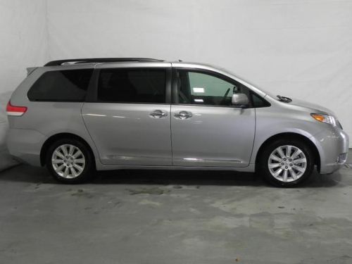 2012 toyota sienna limited
