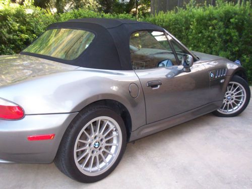 Dark gray metallic bmwz3, low miles,blk leather,alarm,power top, premium sound