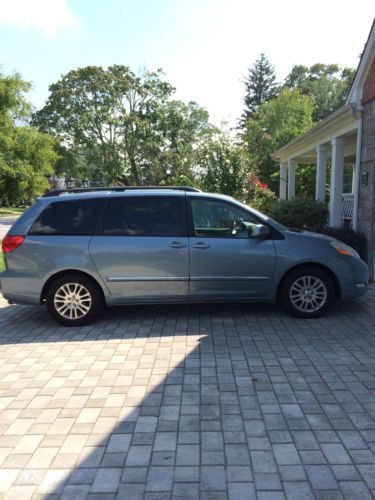 Toyota sienna xle limited