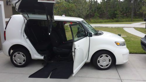 Handicap accessible scion xb