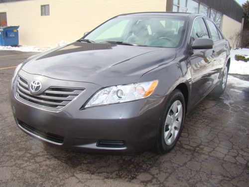 2009 toyota camry le sedan 4-door 2.4l