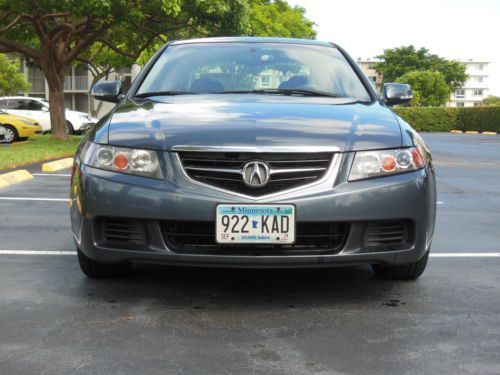 2004 acura tsx base sedan 4-door 2.4l f gray well maintained!