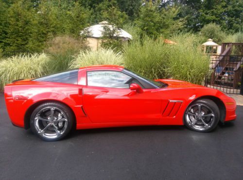 2010 chevrolet corvette grand sport coupe 2-door 6.2l