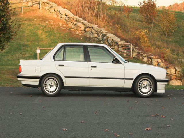 Bmw 3-series base sedan 4-door