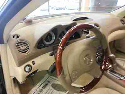 Black SL 550, US $66,995.00, image 15