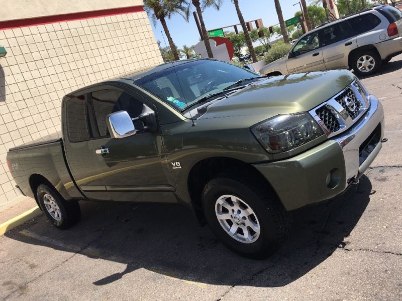 2004 nissan titan