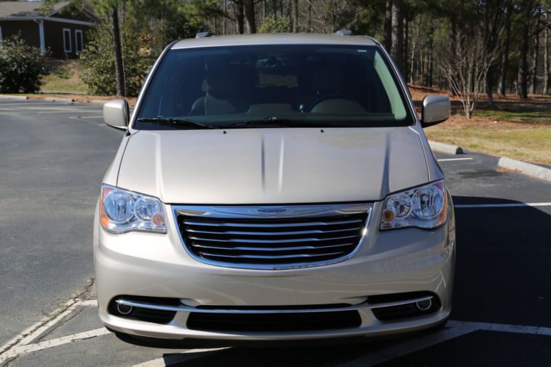 2014 Chrysler Town & Country, US $8,900.00, image 4