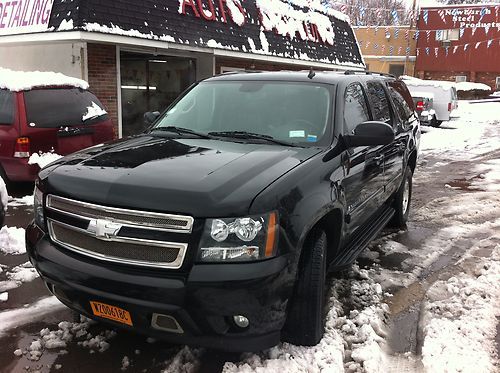 2008 chevrolet suburban 1500 lt sport utility 4-door 5.3l