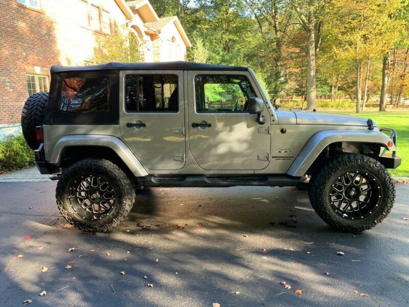 2016 jeep wrangler sahara