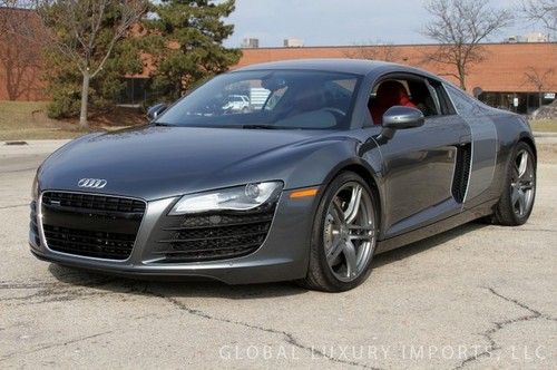 2012 audi r8 4.2l quattro 6-speed manual trans.