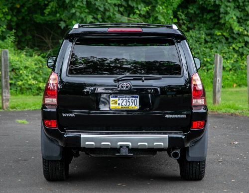 2004 toyota 4runner sport edition 4wd low 95k mi tow serviced garaged!