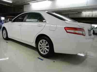 2.5L CD 4 wheel disc brakes ABS brakes AM/FM radio Air conditioning Knee airbag, image 4