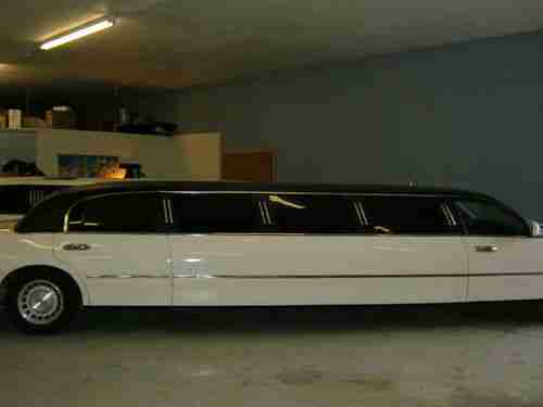 1999 Lincoln Town Tuxedo Limousine 4-Door 4.6L, image 12