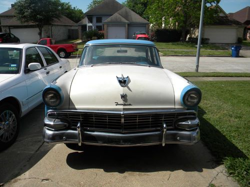 1956 ford town sedan