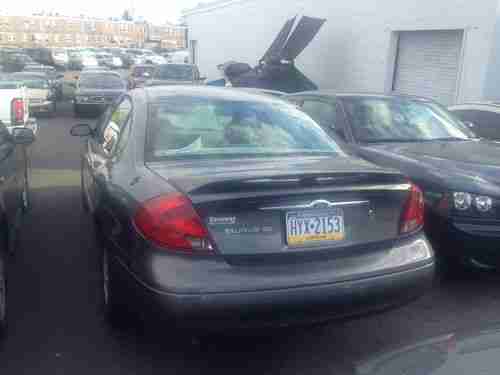 2003 Ford Taurus SE Comfort Sedan 4-Door 3.0L, image 2