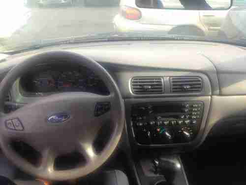 2003 Ford Taurus SE Comfort Sedan 4-Door 3.0L, image 3
