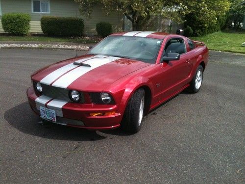 Mustang gt 5spd 24950 mi heated leather orig tires hood scoop spoiler stripes