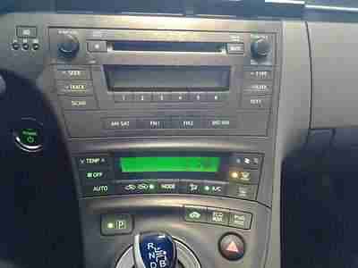 Economical Gas Milage Certified Low miles Hatchback, image 13