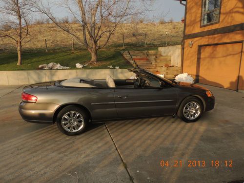 One owner - 2004 chrysler sebring limited convertible 2-door 2.7l