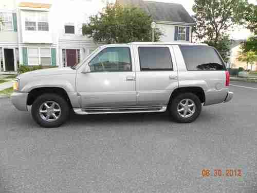 2000 GMC YUKON DENALI. 4x4 AWD One owner. Private Sale. Great Truck. NO RESERVE, image 6