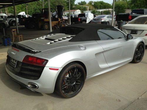 2011 audi r8 spyder convertible 2-door 5.2l