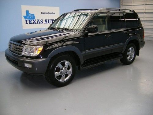 We finance!!!  2007 toyota land cruiser 4x4 auto roof nav rcamera 3rd row tow!!