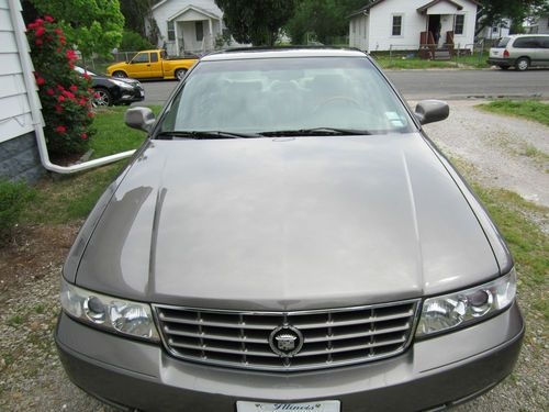 1998 cadillac seville 4 door sedan low miles**75676**