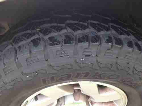 NO RESERVE!!! LEATHER!!!! 2002 Mitsubishi Montero Sport XLS Sport Utility 4-Door, image 2