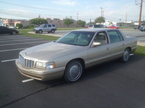 1997 cadillac deville d'elegance sedan 4-door 4.6l